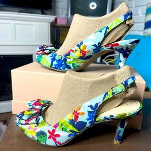 Floral Bow Adorned Peeptoe Slingback Heel